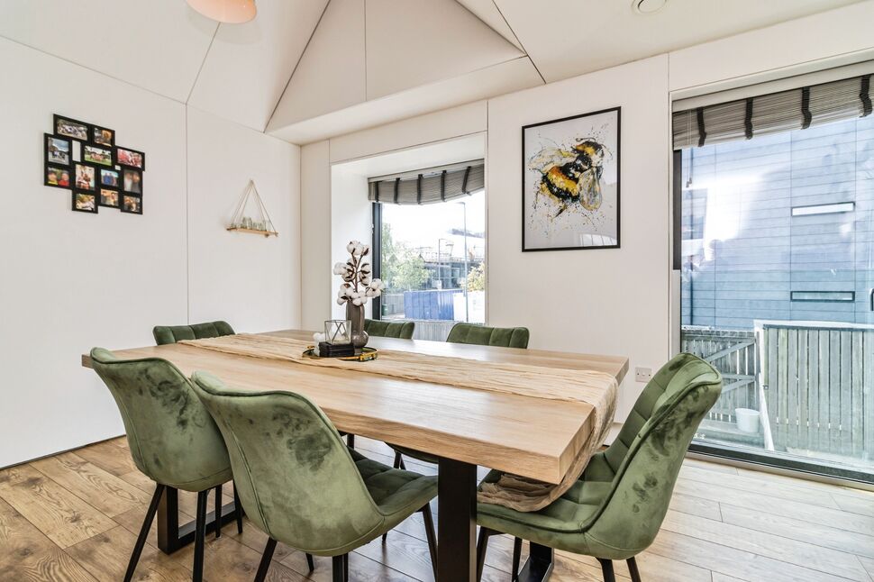 Living Area / Kitchen