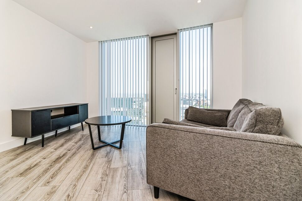 Living Area / Kitchen