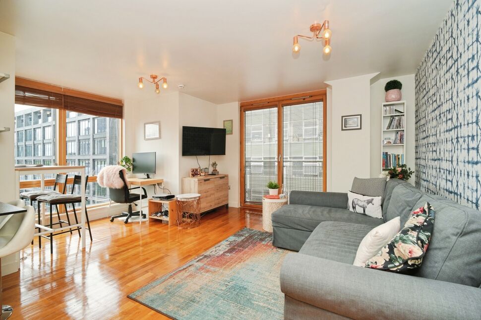 Living Area / Kitchen