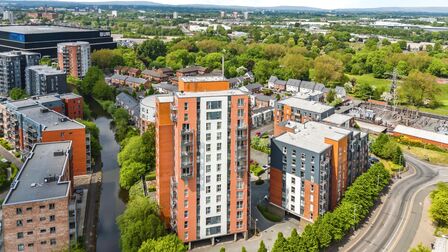 Stillwater Drive, 2 bedroom  Flat to rent, £1,050 pcm