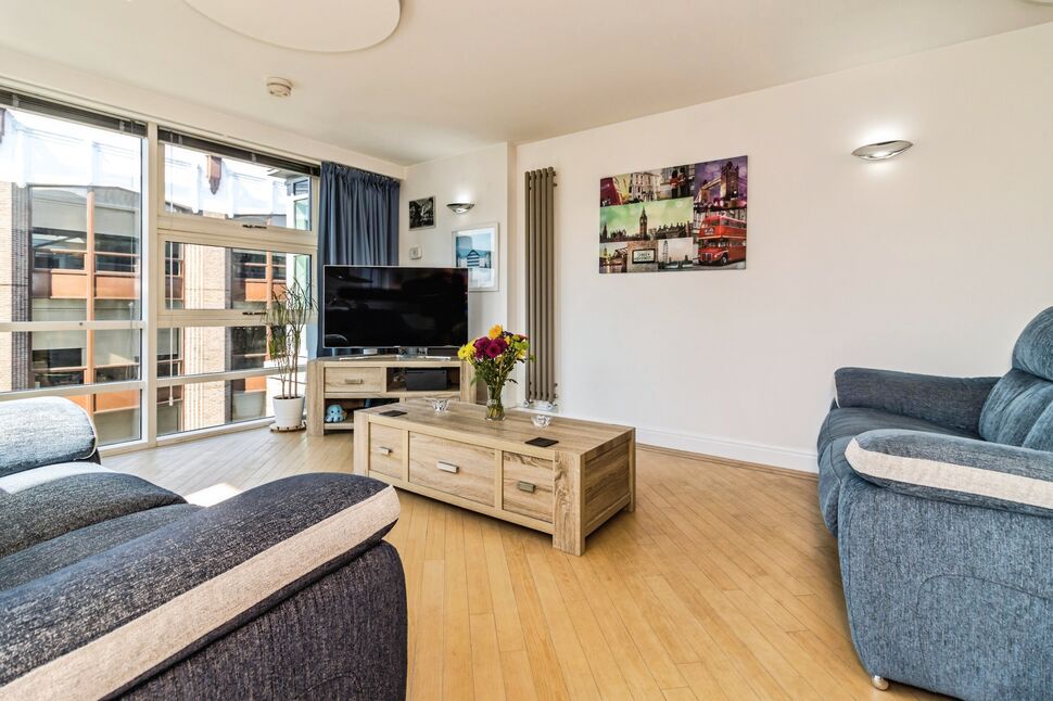 Living Area / Kitchen