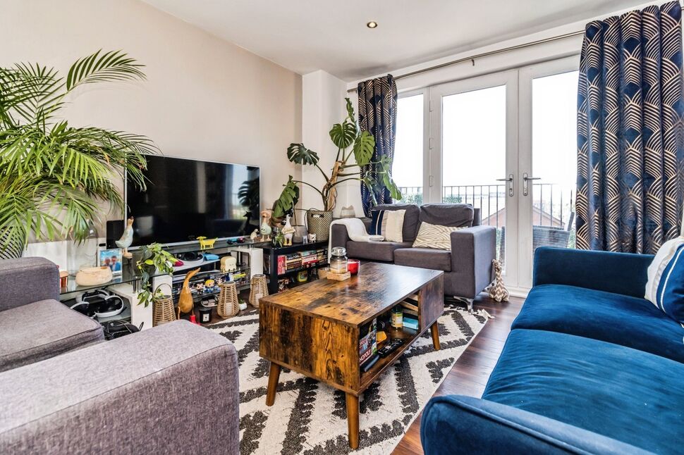 Living Area / Kitchen