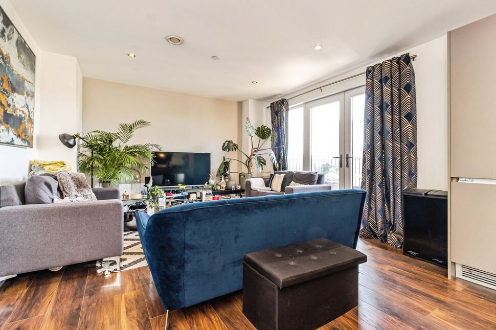 Living Area / Kitchen