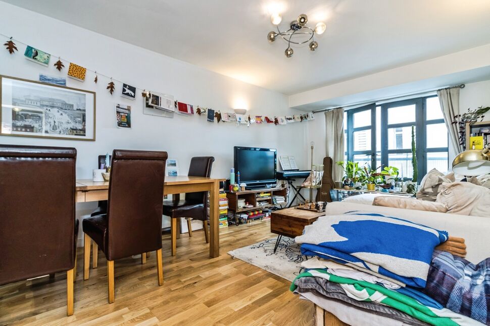 Living Area / Kitchen