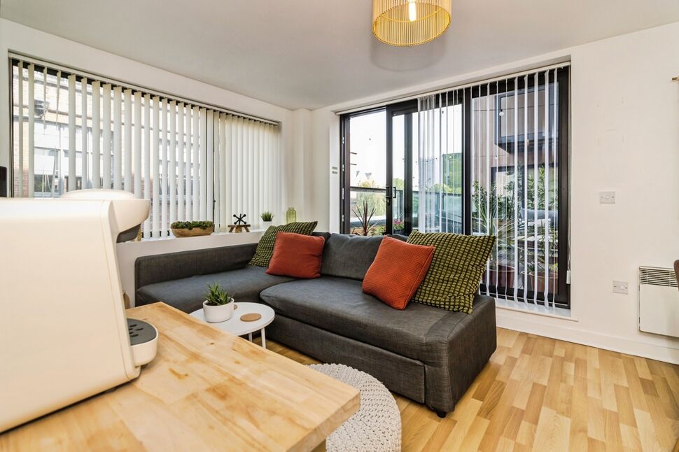 Living Area / Kitchen