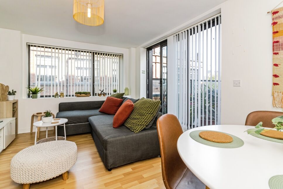 Living Area / Kitchen