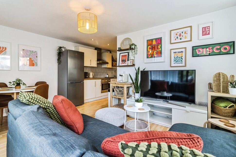 Living Area / Kitchen
