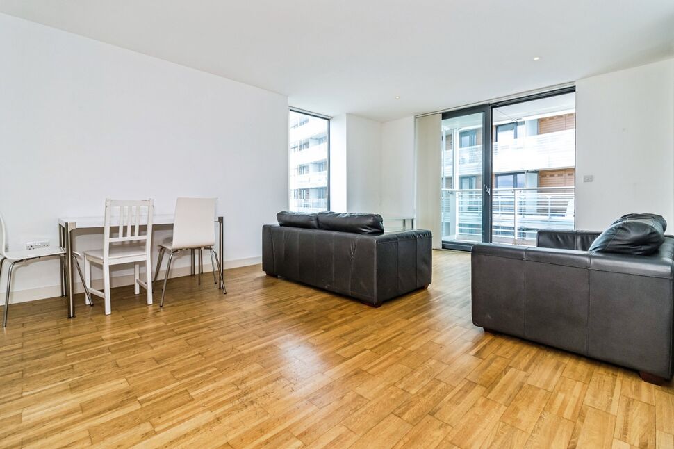 Living Area / Kitchen