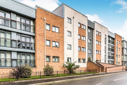 2 bedroom  Flat for sale