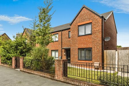 3 bedroom End Terrace House for sale