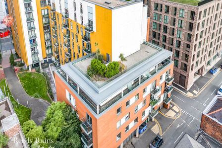 2 bedroom  Flat for sale