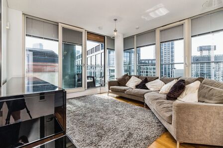 Leftbank, 2 bedroom Flat to rent, &pound;1,625 pcm