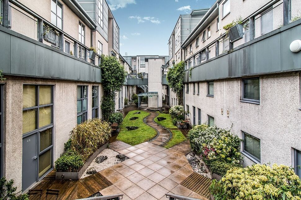 2 bedroom  Flat for sale