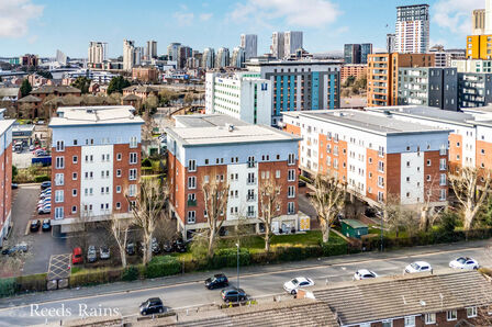 2 bedroom  Flat for sale