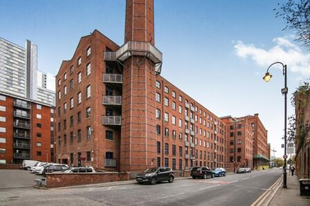 Cambridge Street, 1 bedroom  Flat for sale, £195,000