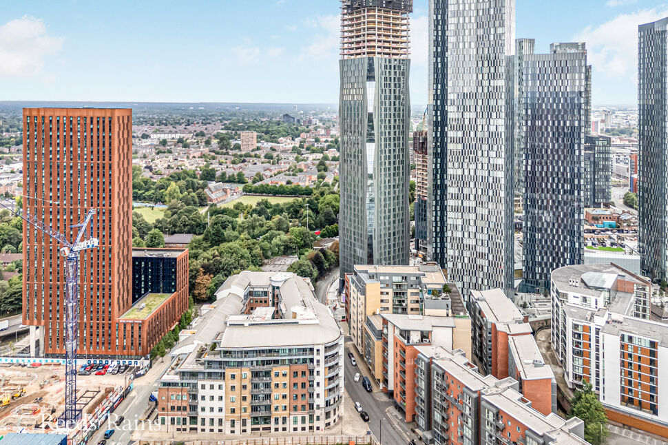 Main image of 2 bedroom Flat for sale, City Road East, Manchester, M15