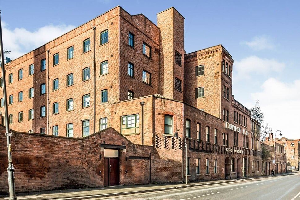 Main image of 2 bedroom Flat for sale, Cambridge Street, Manchester, M1