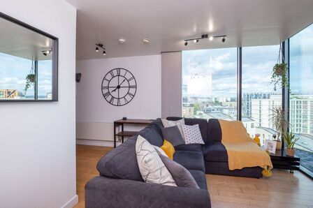 1 bedroom  Flat for sale