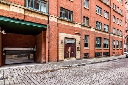Bombay Street, 2 bedroom  Flat to rent, £1,350 pcm