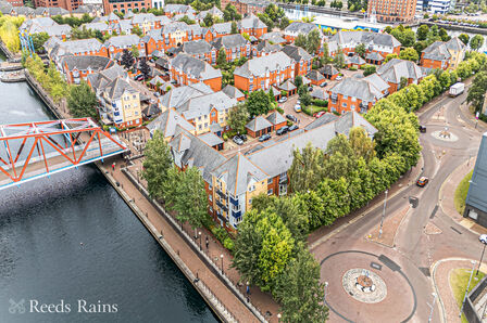 2 bedroom  Flat for sale