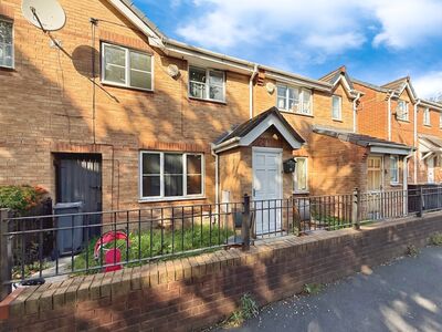 Jameson Close, 3 bedroom Mid Terrace House to rent, £1,250 pcm