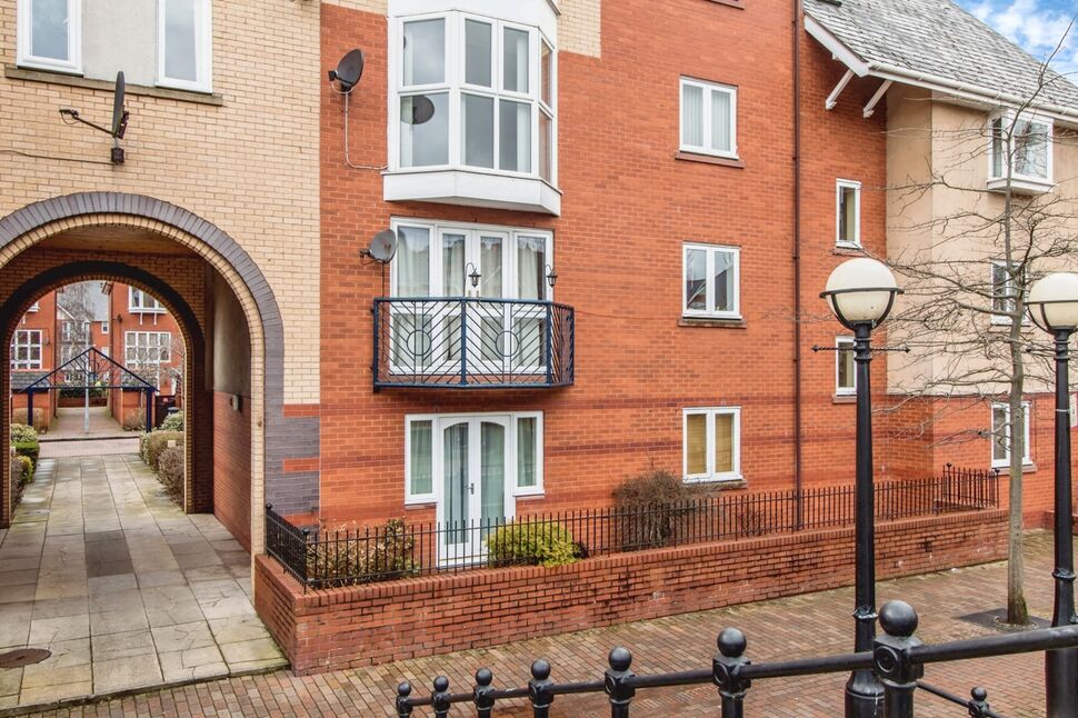 Main image of 2 bedroom  Flat for sale, Vancouver Quay, Salford, M50