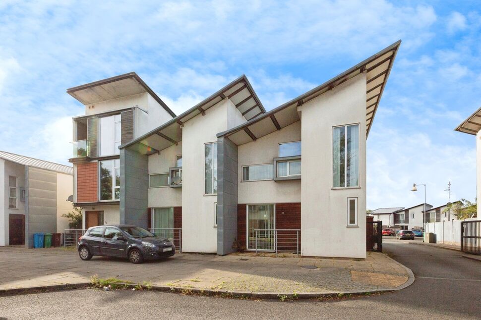 Main image of 3 bedroom End Terrace House for sale, Paxton Place, Manchester, M11