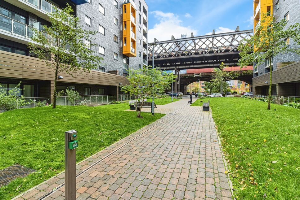 Main image of 2 bedroom  Flat to rent, Potato Wharf, Manchester, Greater Manchester, M3