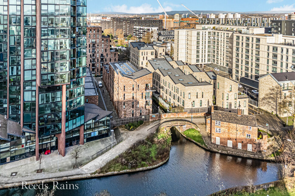 Main image of 2 bedroom Flat for sale, Lockgate Mews, Manchester, M4
