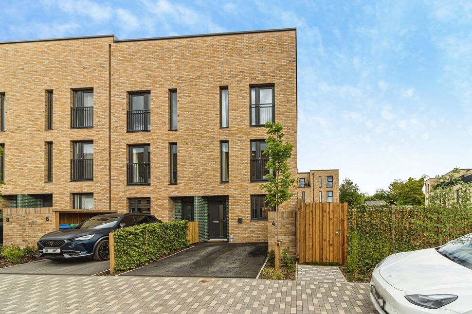 Main image of 4 bedroom End Terrace House for sale, Prosperity Street, Manchester, M40