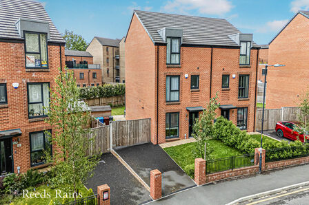 Gunson Street, 4 bedroom Semi Detached House for sale, &pound;500,000
