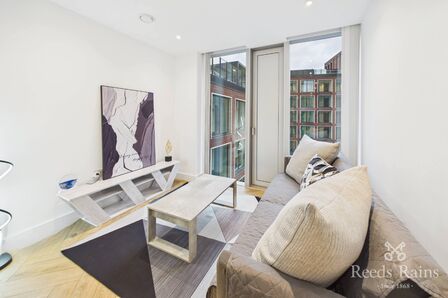 Port Street, 1 bedroom Flat to rent, &pound;1,350 pcm