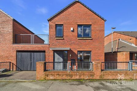 Silverdale Street, 2 bedroom Link Detached House to rent, &pound;1,250 pcm