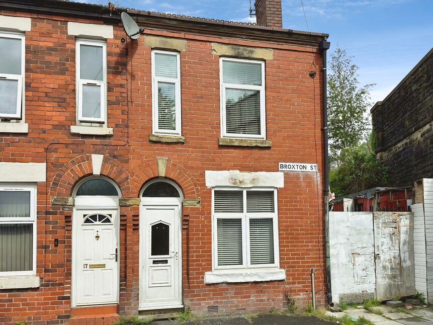Main image of 2 bedroom End Terrace House for sale, Broxton Street, Manchester, M40