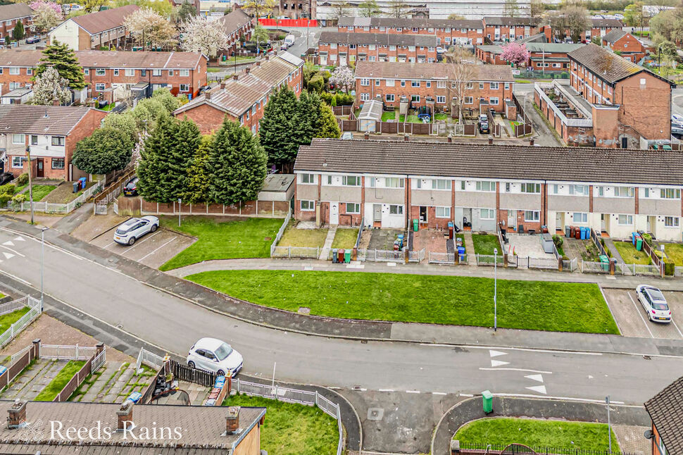 Main image of 4 bedroom End Terrace House for sale, Bollington Road, Manchester, M40