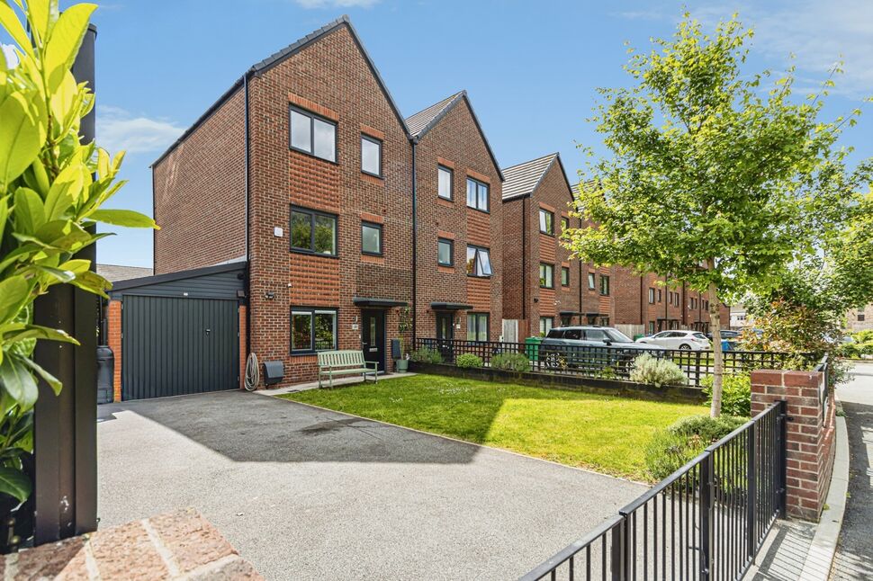 Main image of 4 bedroom Semi Detached House for sale, Redcliffe Drive, Manchester, M4