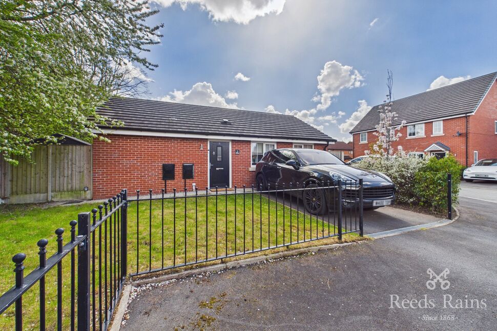 Main image of 2 bedroom Detached House for sale, Lomas Close, Salford, M5