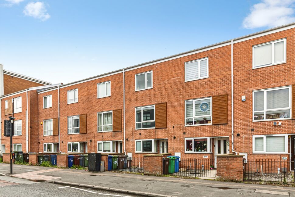 Main image of 4 bedroom Mid Terrace House for sale, Stockport Road, Manchester, M13