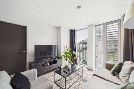 Greengate, 2 bedroom Flat to rent, &pound;1,600 pcm