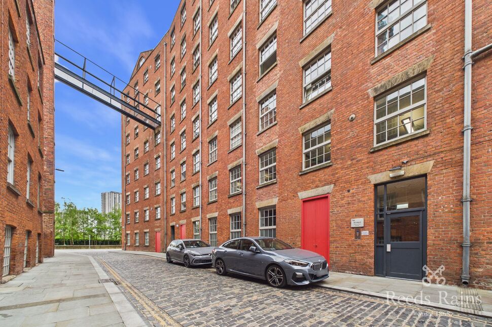 Main image of 3 bedroom Flat to rent, Cotton Street, Manchester, Greater Manchester, M4