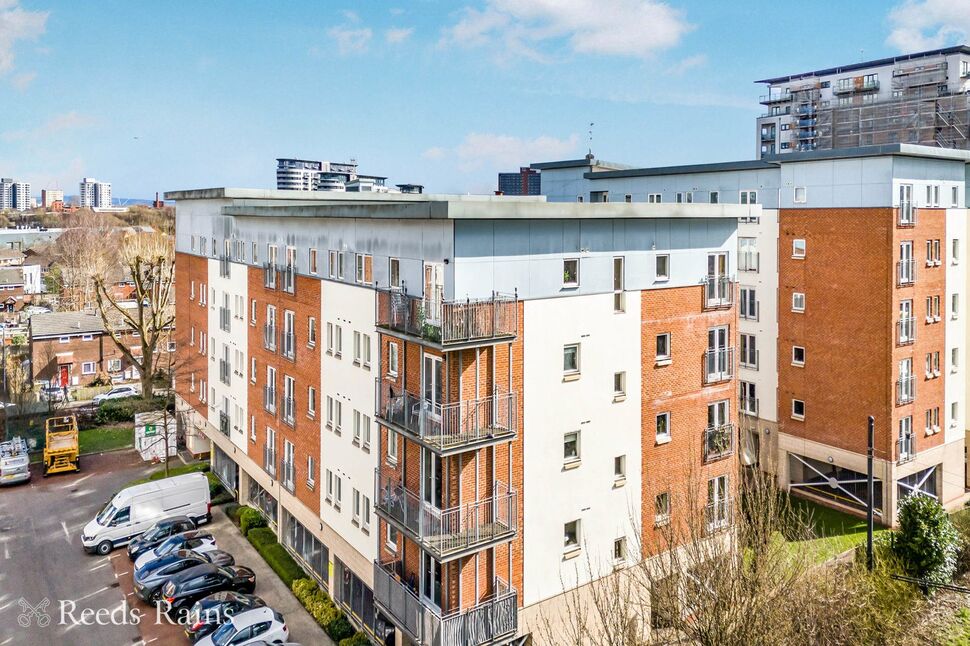 Main image of 2 bedroom Flat for sale, Elmira Way, Salford, M5