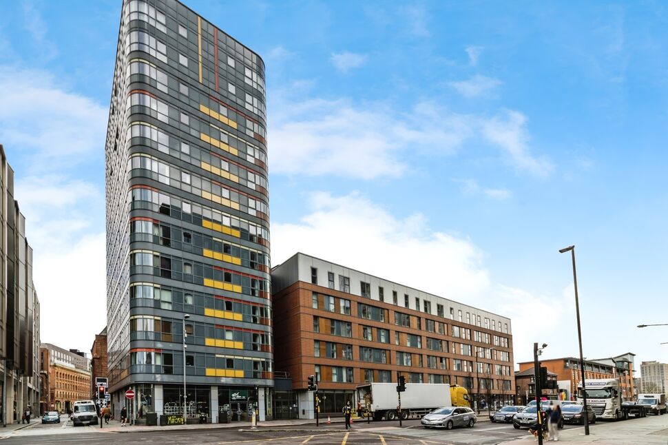 Main image of 2 bedroom Flat for sale, Great Ancoats Street, Manchester, M4