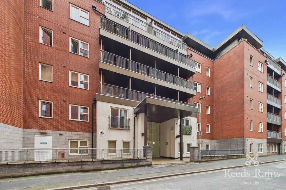 Main image of 2 bedroom Flat for sale, Dyche Street, Manchester, M4
