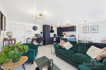 1 bedroom Flat for sale