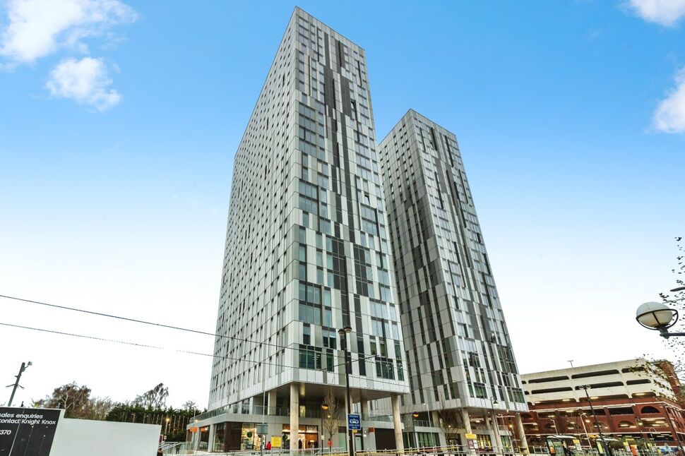Main image of 2 bedroom Flat for sale, Michigan Point Tower A, 9 Michigan Avenue, Salford, M50