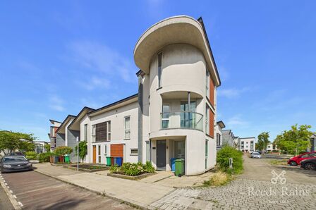 4 bedroom End Terrace House for sale