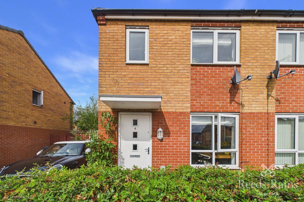 Main image of 2 bedroom Semi Detached House to rent, Chassen Close, Manchester, Greater Manchester, M11