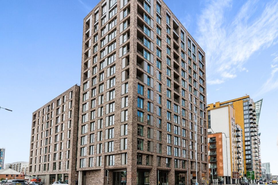 Main image of 2 bedroom Flat to rent, Bendix Street, Manchester, Greater Manchester, M4
