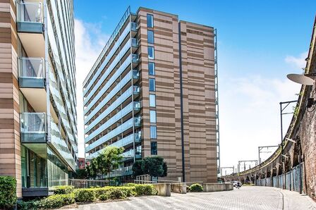 1 bedroom Flat for sale