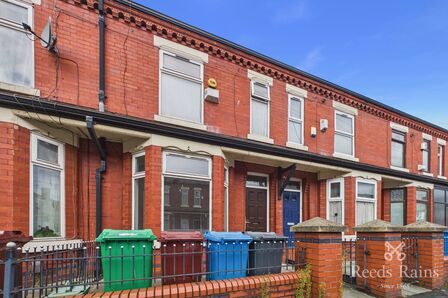 Crofton Street, 3 bedroom Mid Terrace House for sale, &pound;230,000